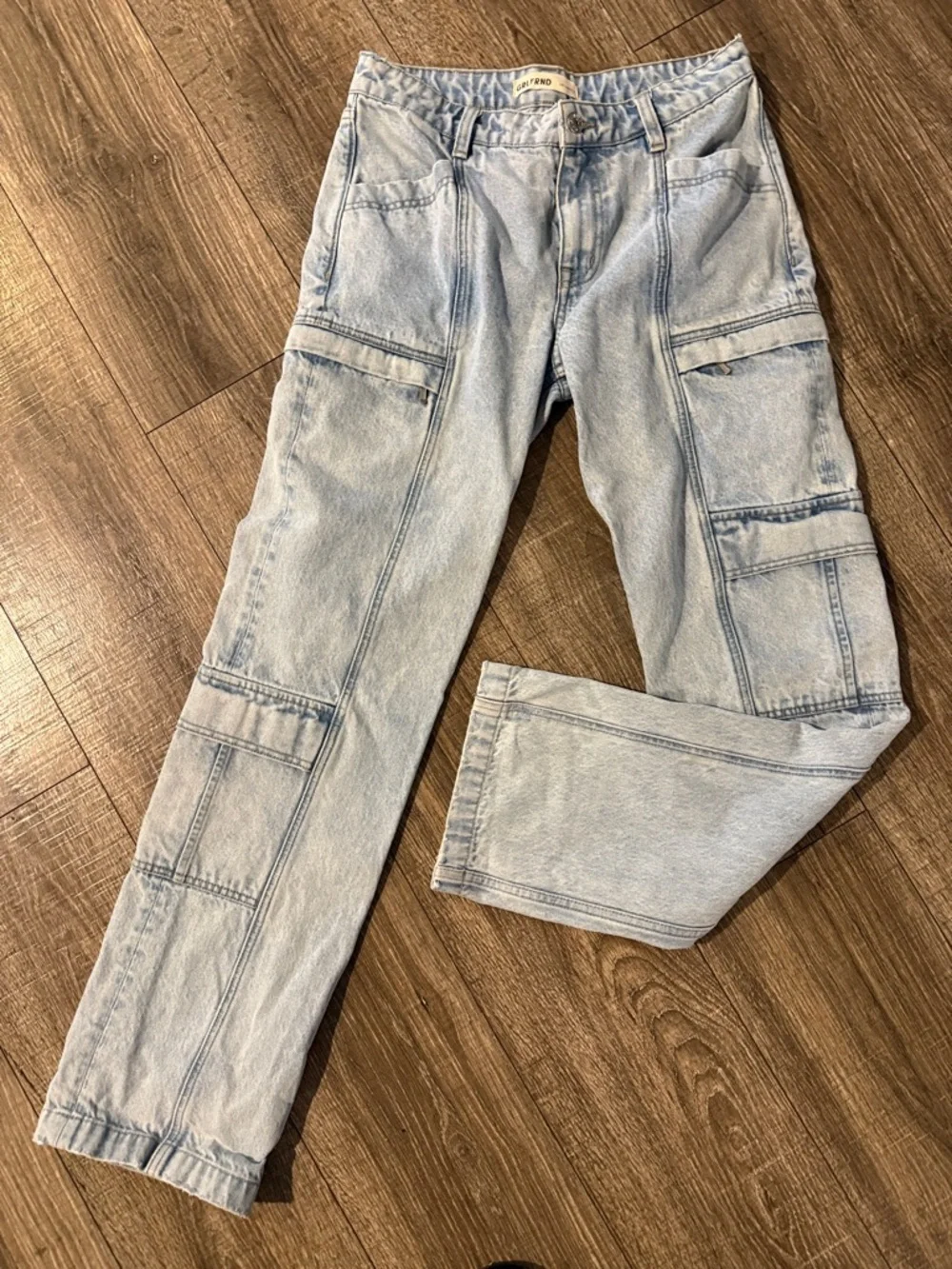 GRLFRND GRLFRND Naomi straight-leg cargo jeans in a light denim wash retail $250 - Picture 4 of 8